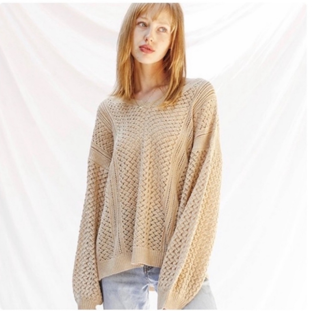 Women's Lightweight V Neck Beige Sweater